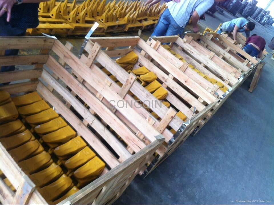 excavator undercarriage parts bucket teeth bucket holder PC200