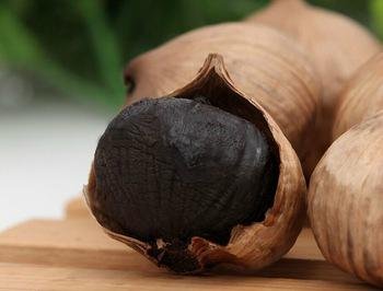 Wholesale Healthcare Product Aged Solo Black Garlic
