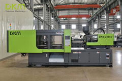 Injection Molding Machine with Servo