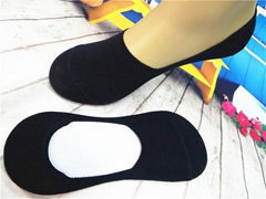 invisible men socks 