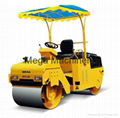 Tire combined vibratory roller
