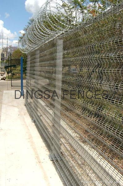 DINGSA 358 SECURITY MESH FENCING 3