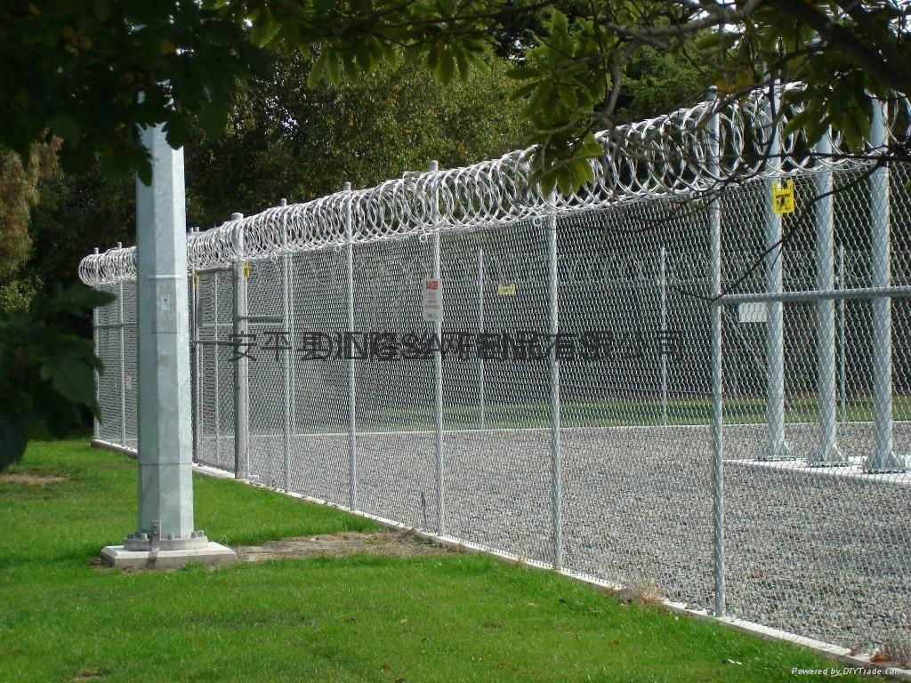 DINGSA Chain Link Fences 4