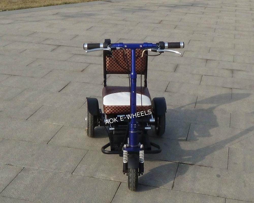 2016 Newest 350W Brushless Motor Electric Scooter for Old People (MS-013) 2