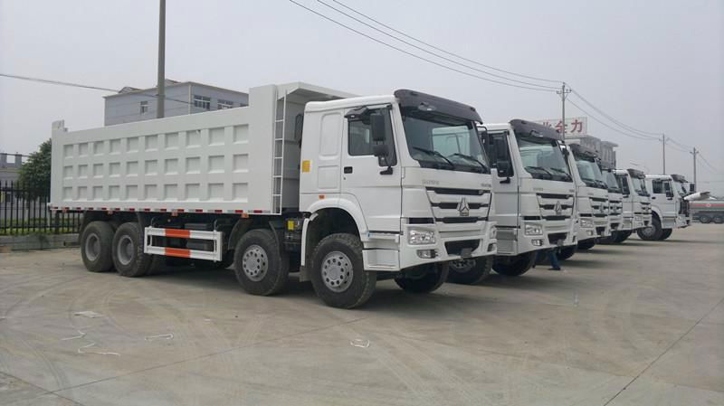 SINOTRUK HOWO 8x4 Dump Truck 2