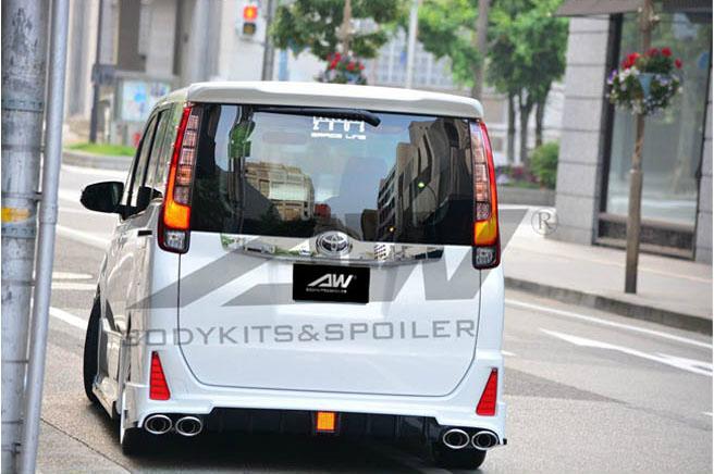 Toyota Noah surrounded by modified - AW (China Manufacturer) - Car ...