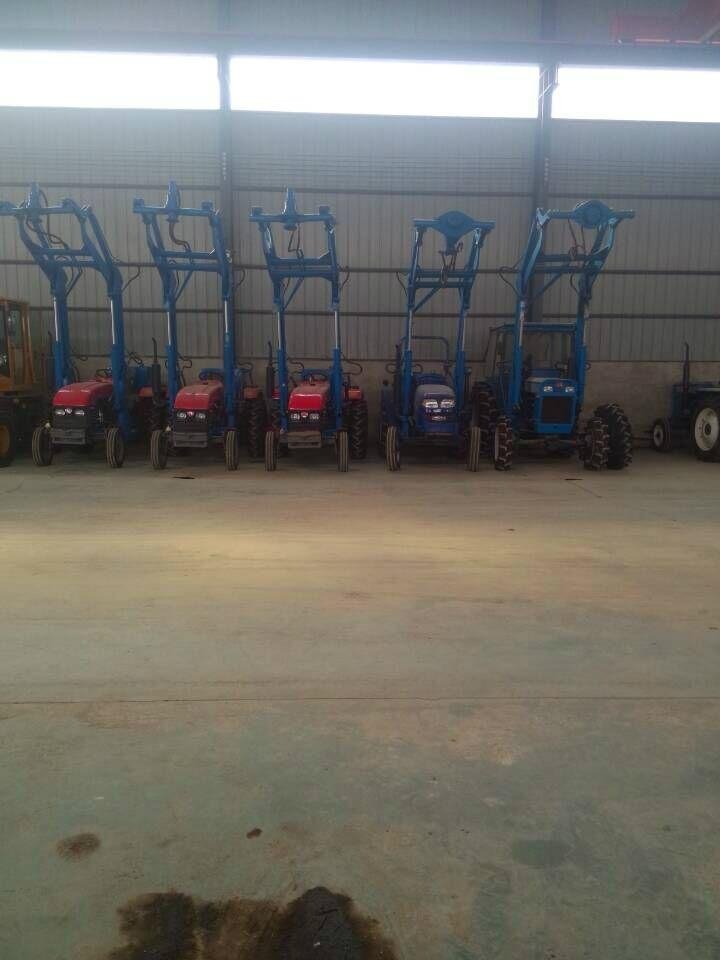 拖拉机钻坑机线杆钻桩机生产商 3