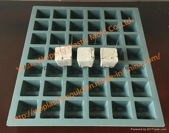 Concrete Block Spacer Mold (DK253042) 3