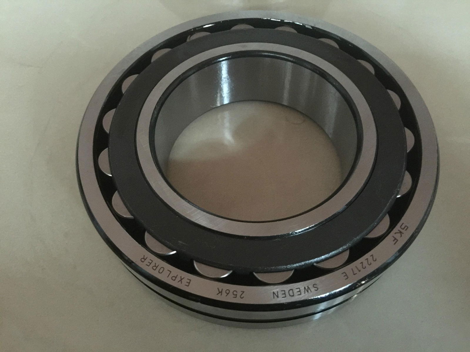Original SKF 22217 E Cylindrical roller bearing (China Manufacturer