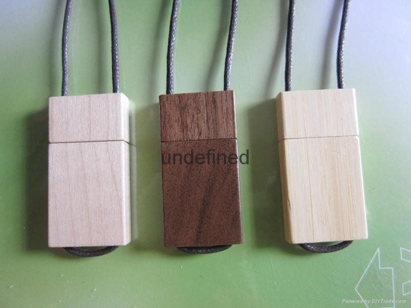 Light Wooden Lanyard USB Flash Drive