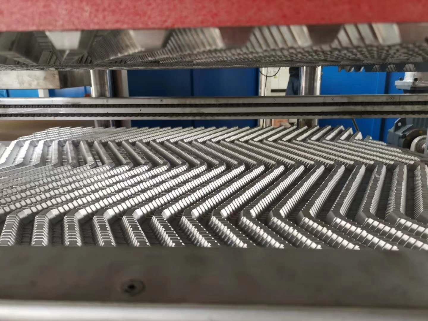 XG-1212冷卻塔淋水片模壓熱成型吸塑機 4