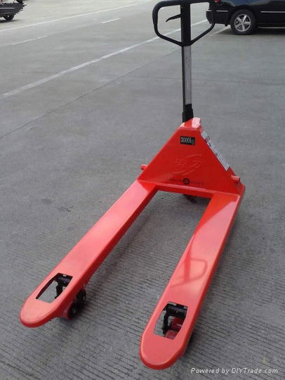 Hydraulic Hand Pallet Truck with German Style Pump 3