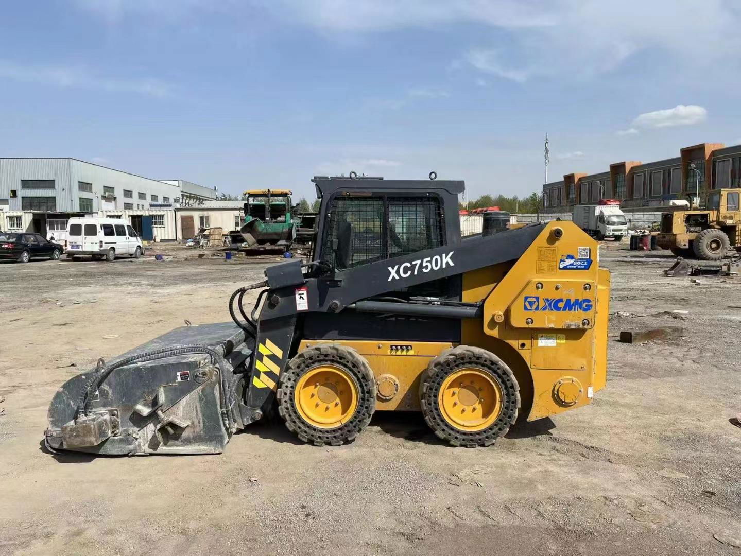 Box Broom Sweeper - Skid Steer Attachments 4
