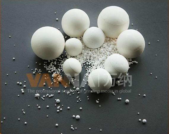 Alumina ball 92% oxide in ceramic