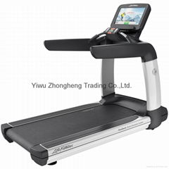 Life Fitness 95T Elevation Discover SE Treadmill Commercial Gym Equipment 