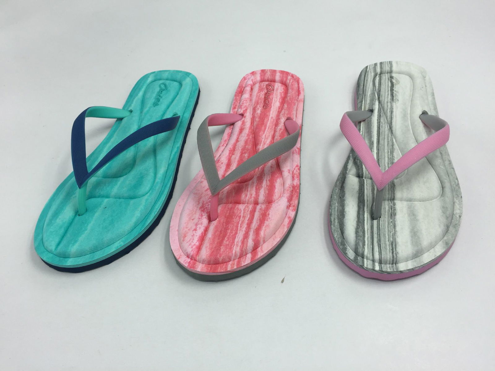 new design low price custom women flip flops