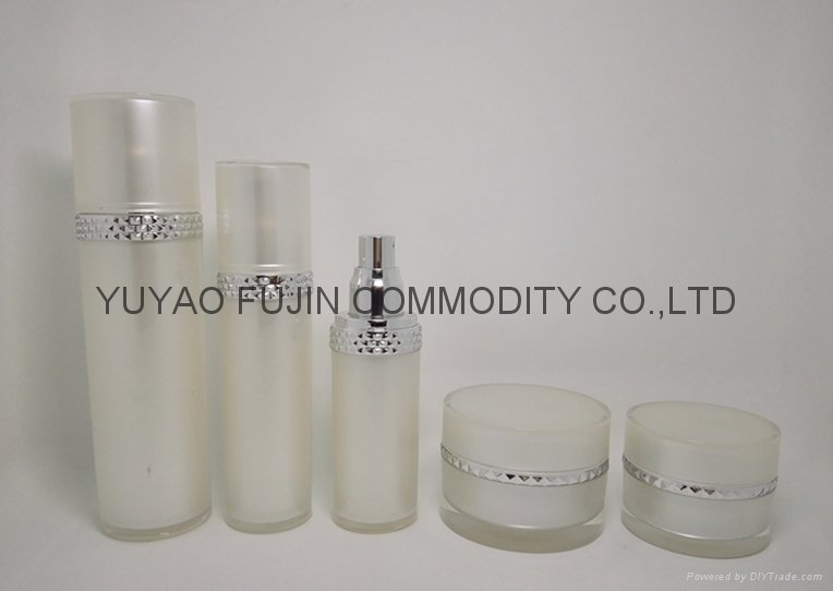 high quality elegant luxury drum shape acrylic jar and bottle for cosmetic packa 2