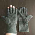 Therapy Compression Arthritis Gloves With Magnets 1