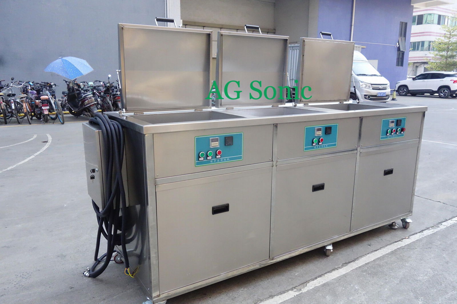 Multi-stage ultrasonic cleaner to remove flux agents polishing compounds 2