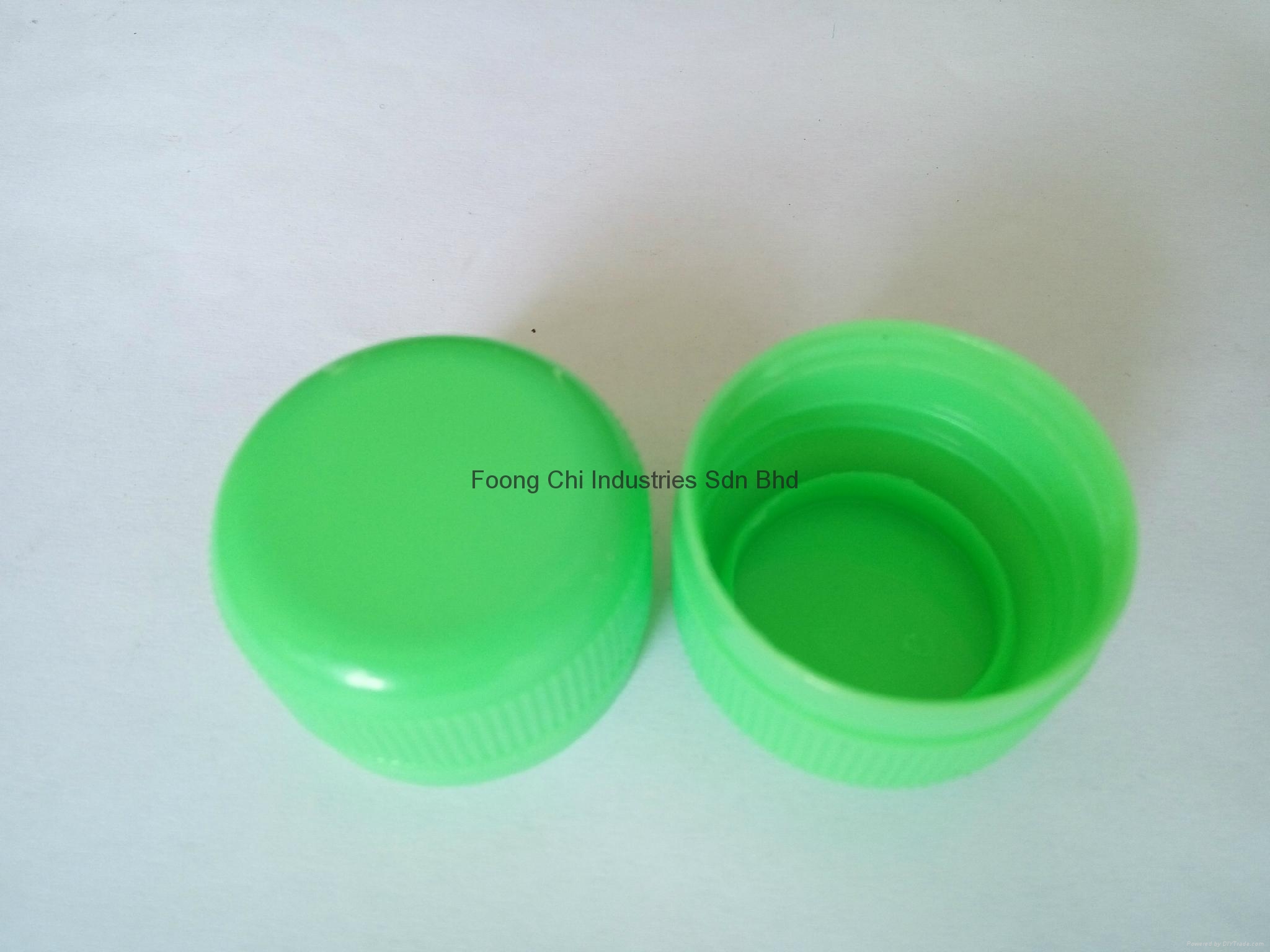 Plastic bottle cap/closure 28mm PCO 1810 and 30mm PCO 3025 (Malaysia
