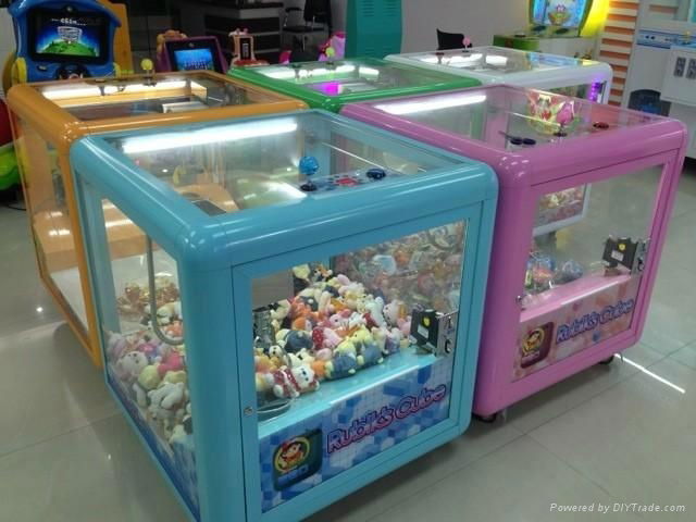 Kiddie Entertainment Coin-opeater Cube Doll Crane Machine 3