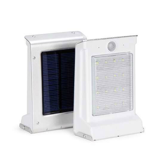 Solar Motion Light With AAA Removable Battery 3
