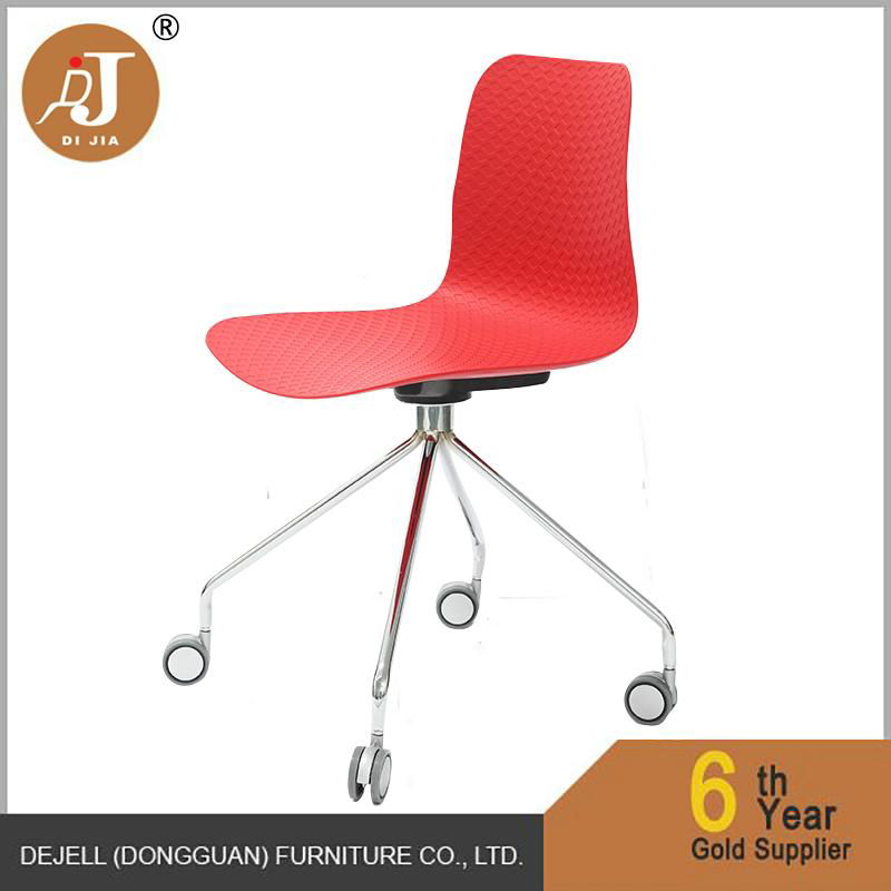 Modern Latest Design Red Plastic Chair Dining Chairs With Casters DJ