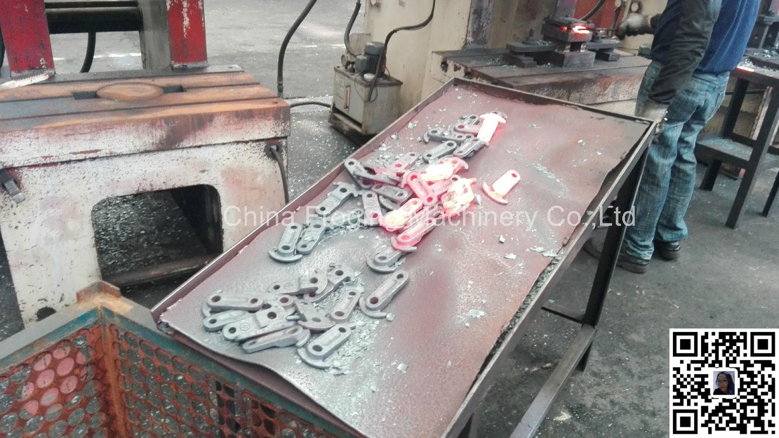 Hydraulic Die Forging Hammer for Transmission Hardware Fittings Forging 3