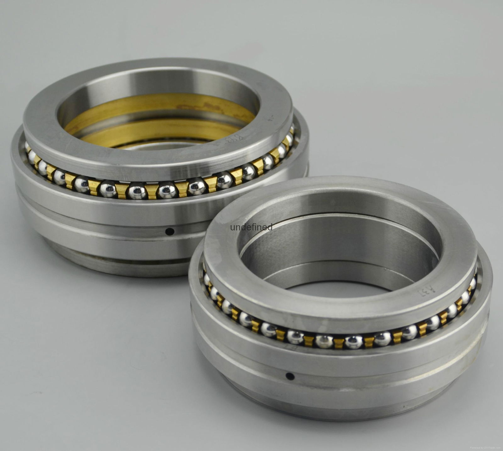 Double direction angular contact thrust ball bearings 5