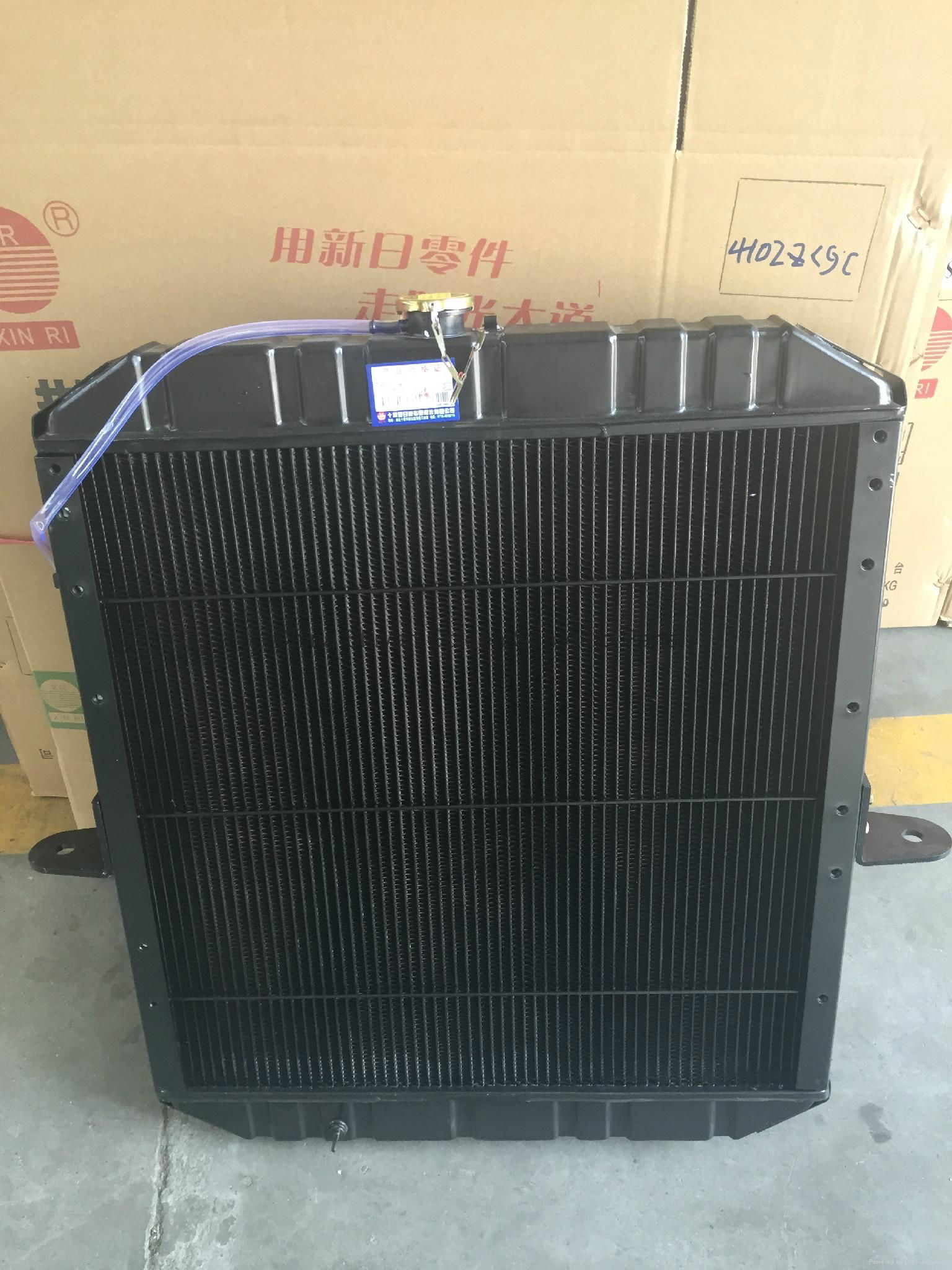 China manufacturer supply Mitsubishi FUSO truck radiator