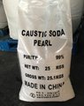 Caustic soda pearls 2