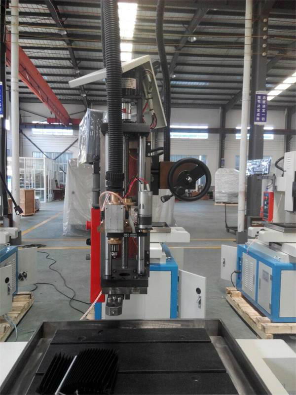 DD703 High Speed Micro Hole Drilling EDM Machine 2