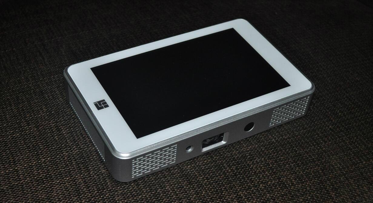 九影X1智能平板微型投影仪-双屏电视你的随身娱乐 2