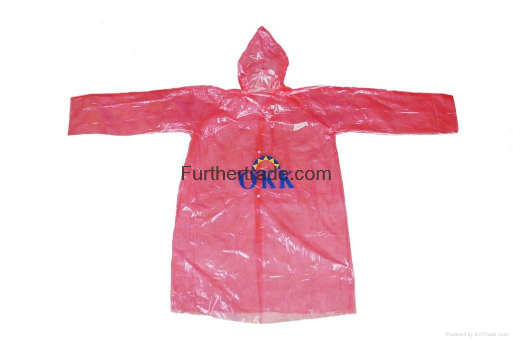 R-1059 PE RED DISPOSABLE LONG LIGHTWEIGHT RAIN JACKET