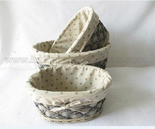 circle wooden wicker storage basket with fabric lining 2