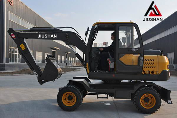 Small Hydraulic Wheel Excavator with High Quality Low Price  From Jiushan 4