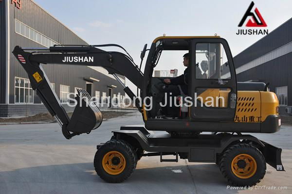 Factory Low Price of 7 Ton Excavator Wheel Excavator with 0.28cbm Bucket Js75-9m 2