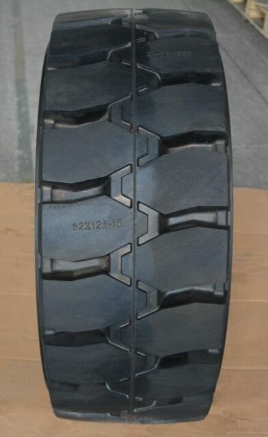 resilient solid tire 32x12.1-15 for fork truck 2