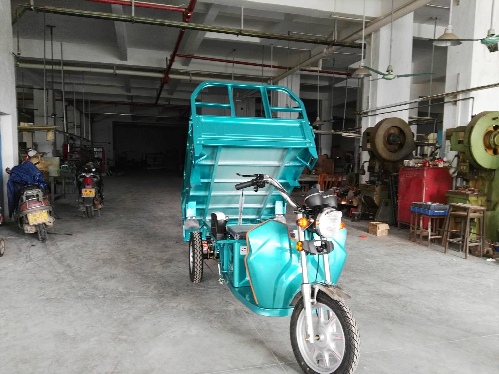 electric tricycle 2