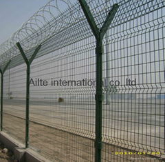 Hot Sale 50*200mm Powder Coated and Galvanized Welded Wire Mesh Fence