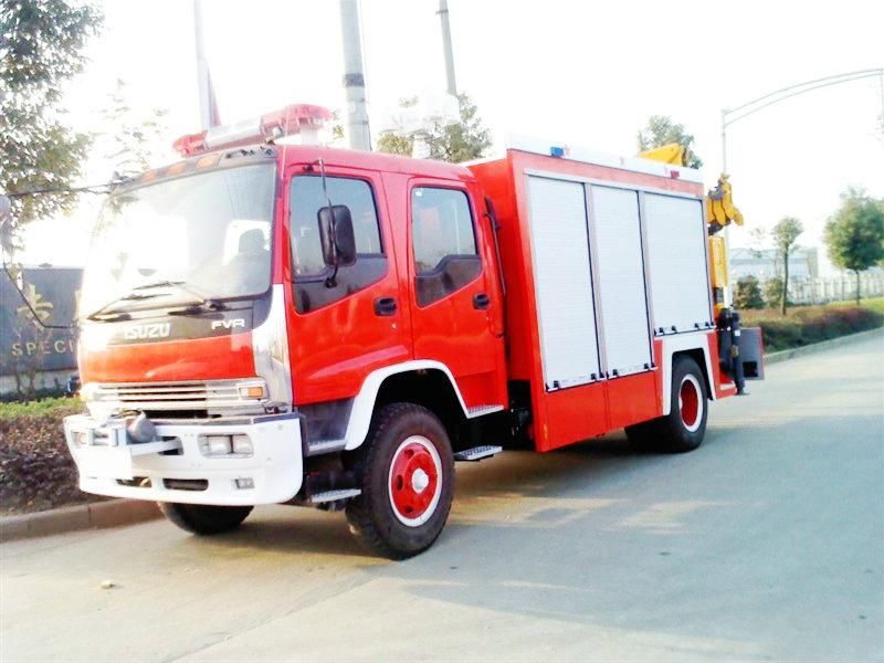 ISUZU FTR/ FVR water tanker/foam /Dry Powder fire truck 4