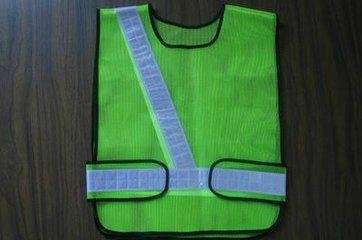 High Class Safety Vest with Electro Luminesence Refective Tape 2
