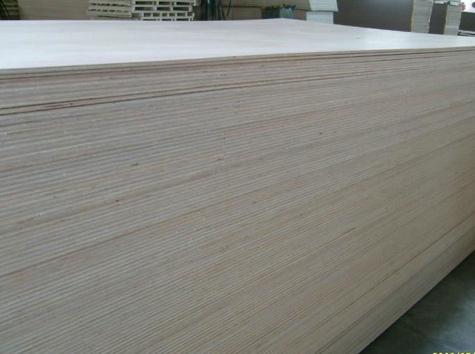 915x1830mm okoume door skin plywood  2