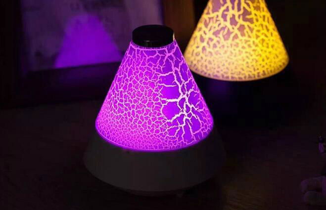 Awesome Wireless Colorful Bluetooth 7 Led Colorful Night Light Speaker 4