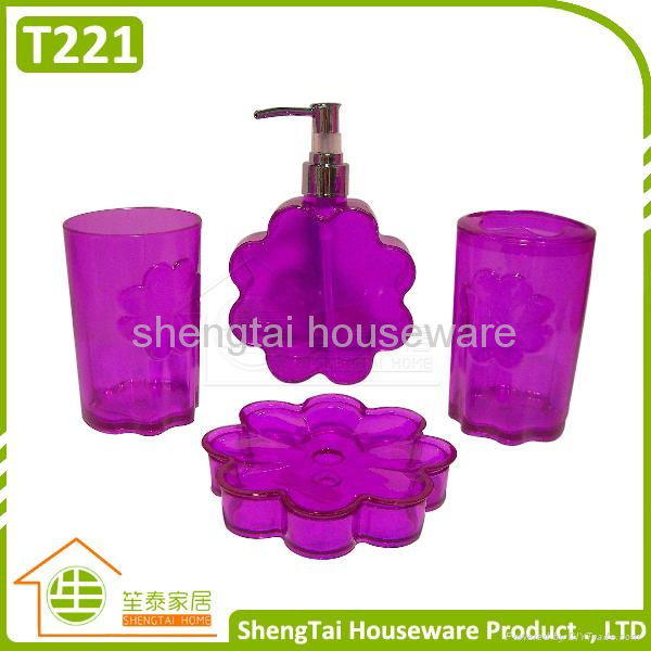 Small MQO Flower Shape New Design Popular Transparent Plastic Bathroom Set 2