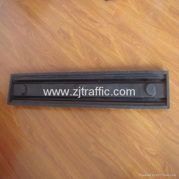 Durable high quality yellow strip Anti-impacted rubber Collision bar 2