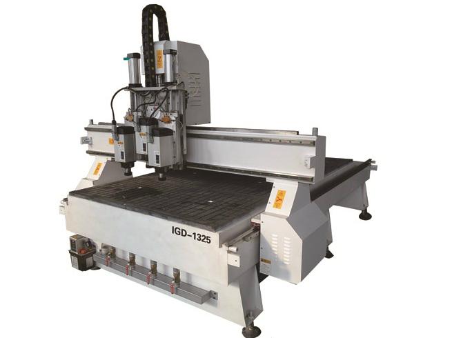 1300*2500mm (8*4ft) wood cnc router  3