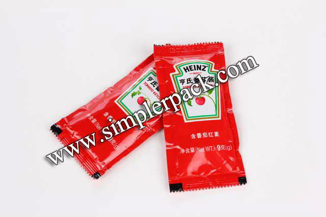 Four Sides Seal Bag Tomato Ketchup Packaging Machine 3