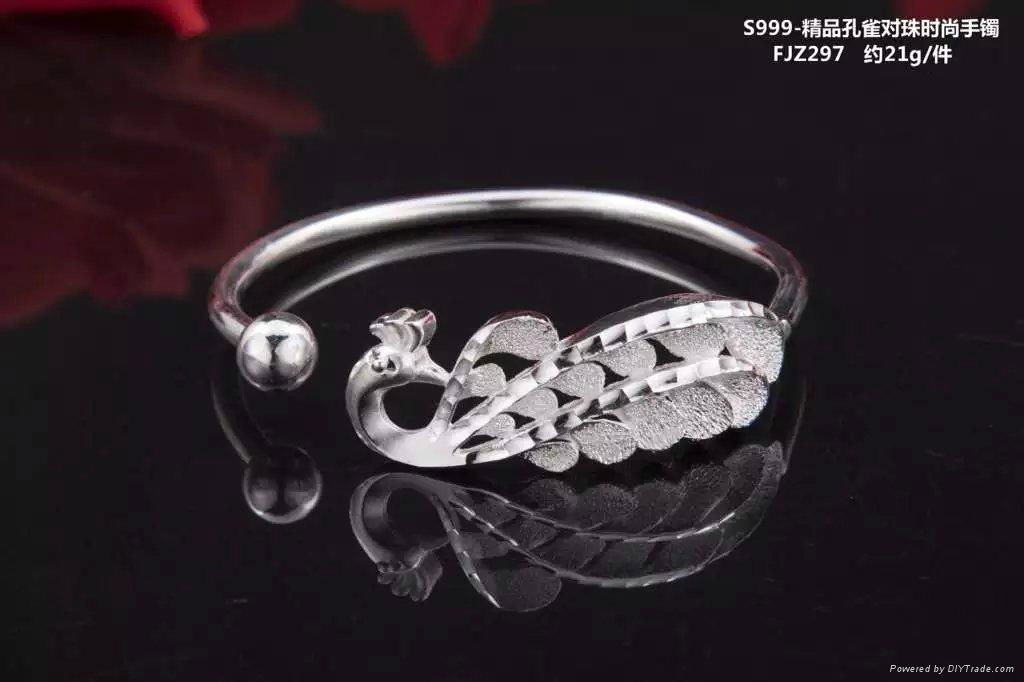 Type S999 silver bracelet