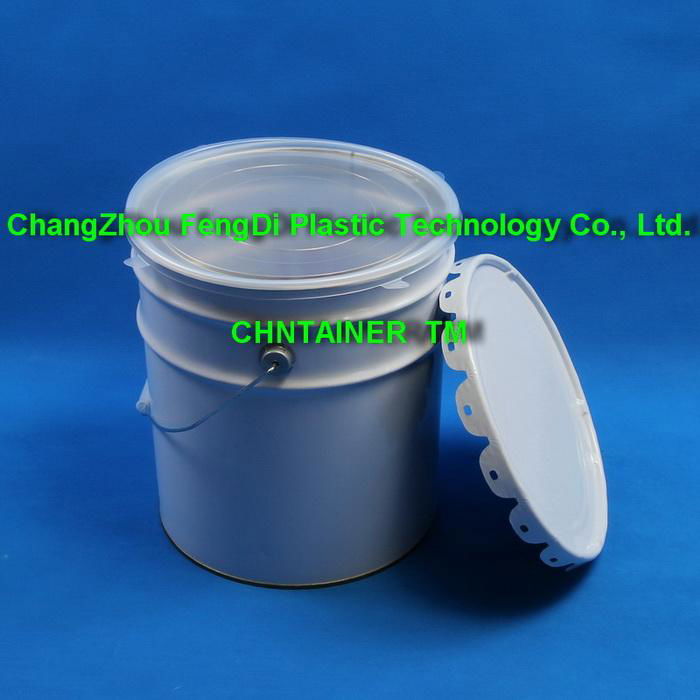 Plastic and steel pail liners 2
